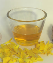 Load image into Gallery viewer, Organic Calendula Oil